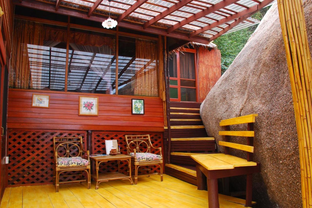 Charm Churee Village Koh Tao Room photo